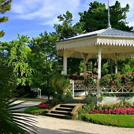 Avec Grande Terrasse Et Proximite A - Fr-1-420-125 * Arcachon