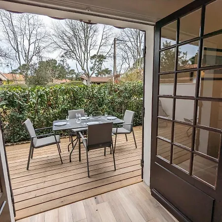 Avec Grande Terrasse Et Proximite A - Fr-1-420-125 Apartment