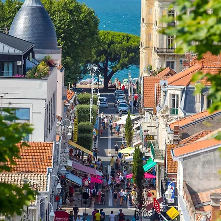 Avec Grande Terrasse Et Proximite A - Fr-1-420-125 * Arcachon