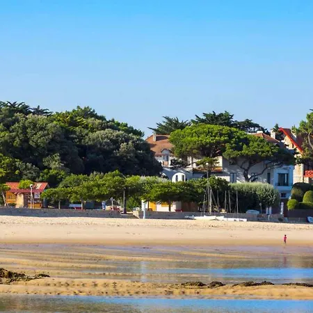 Avec Grande Terrasse Et Proximité à - Fr-1-420-125 Appartamento