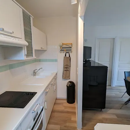Apartment Avec Grande Terrasse Et Proximite A - Fr-1-420-125 *