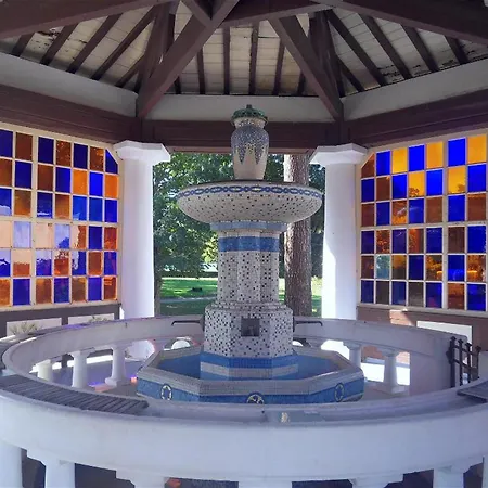 Avec Grande Terrasse Et Proximite A - Fr-1-420-125 Apartment *