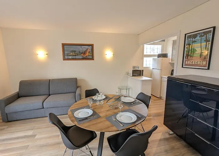 Апартаменти Avec Grande Terrasse Et Proximite A - Fr-1-420-125 *